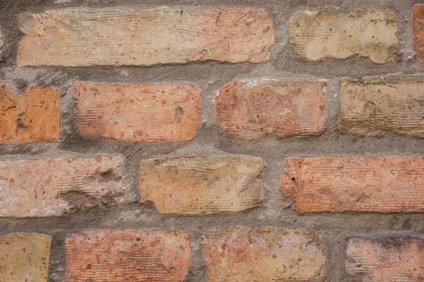 Brick wall - Beginners Guide to Blog Design